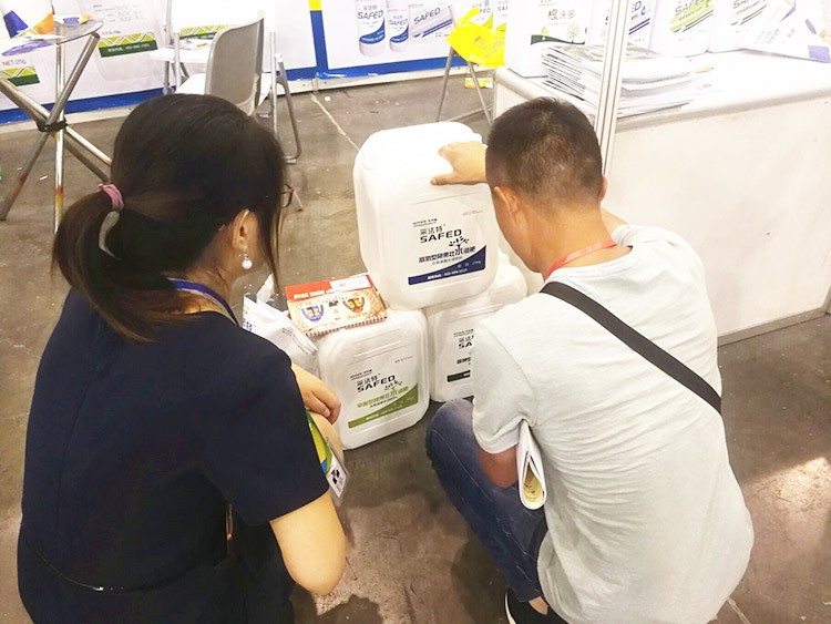 四川成都中國西部創(chuàng)新農(nóng)業(yè)博覽會&mdash;夫沃施用實力征服市場！